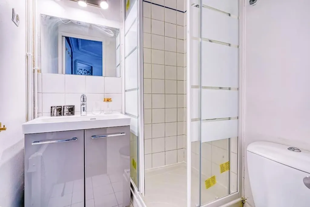 Green Apartment Paris City Center
