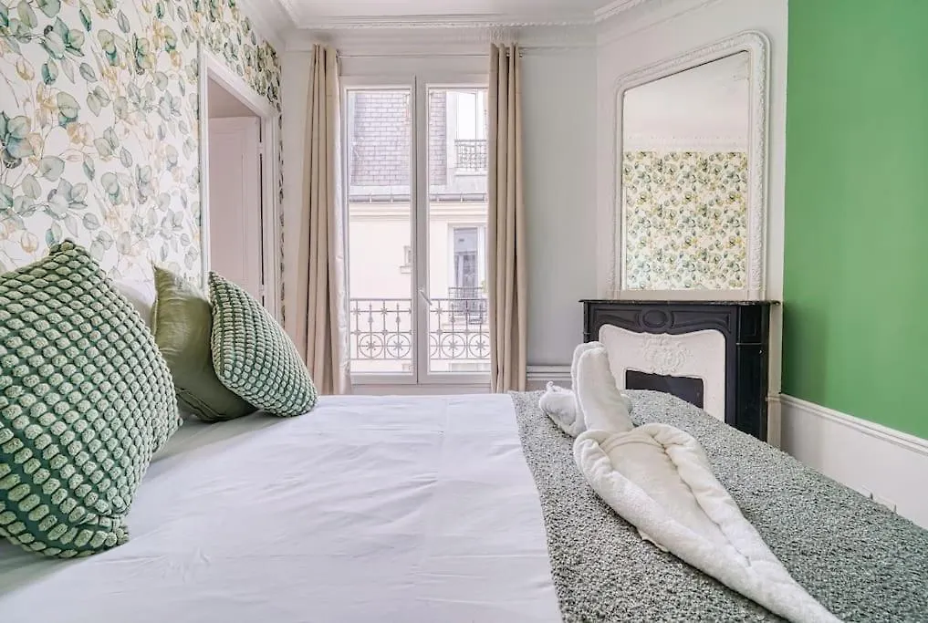 Green Apartment Paris City Center