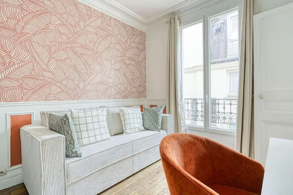 Green Apartment Paris City Center