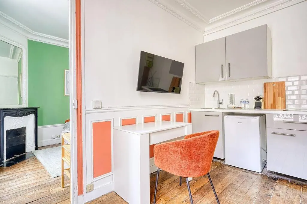 Green Apartment Paris City Center