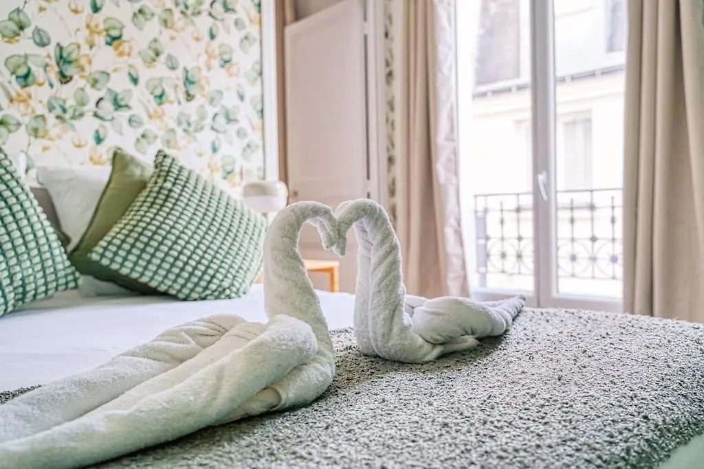Green Apartment Paris City Center